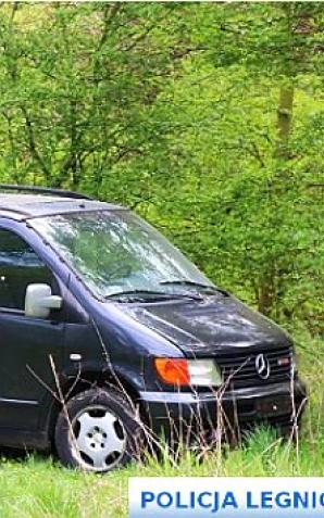 Legnica: Policjanci zatrzymali mężczyznę, który ukradł mercedesa
