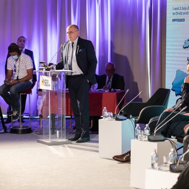 [VIDEO] Minister Zbigniew Rau wziął udział w Prespa Forum for Dialogue w Ochrydzie z udziałem premierów Serbii, Albanii, Kosowa oraz Bośni i Hercegowiny, a także ministrów spraw zagranicznych Austrii i Turcji, poświęconej tematowi synergii działań UE i USA